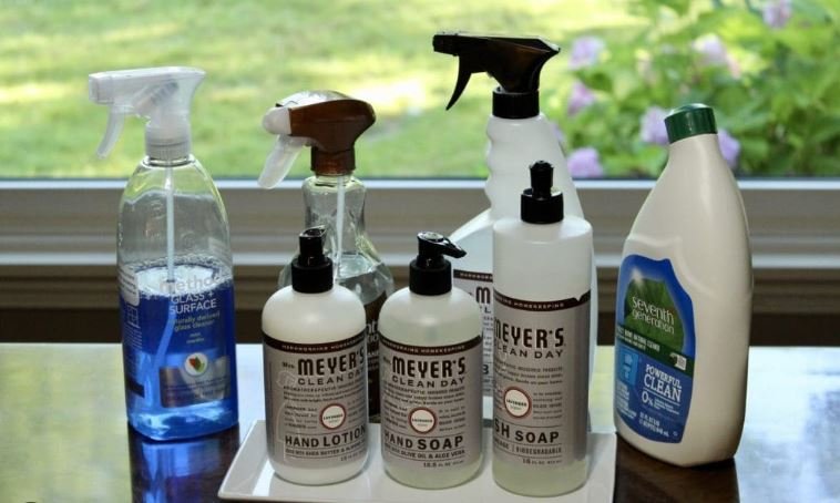 Eco-Friendly Products for Cleaning Your Patio and Deck