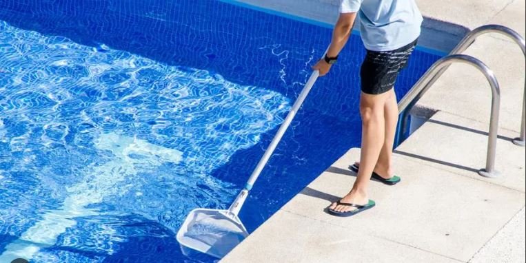 Environmentally Friendly Options for Pool Maintenance