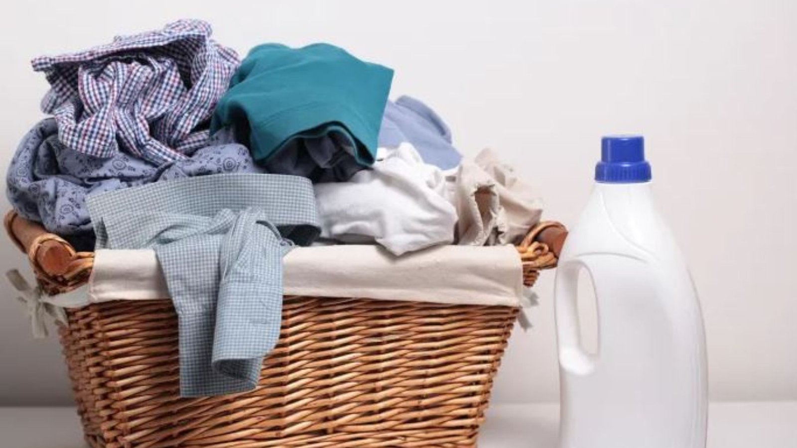 Natural Alternatives to Chemical-Based Laundry Detergents.